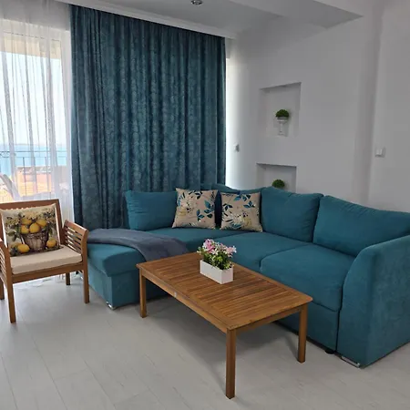 Апартамент Bellevue Sea View *