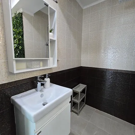 Bellevue Sea View Apartment